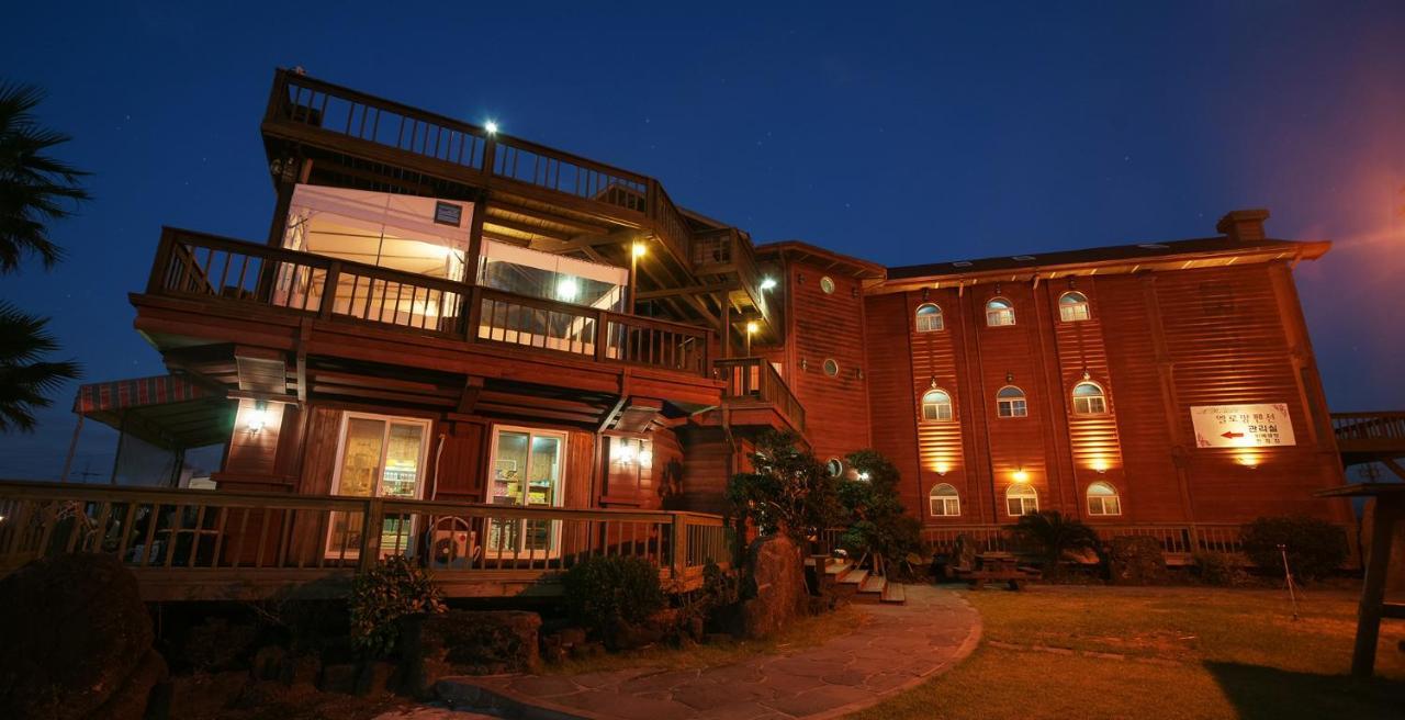 Elroman Pension Jeju Extérieur photo